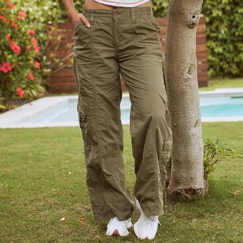 BDG Urban Outfitters NWOT Olive Green Y2K Low Rise Baggy Wide Leg Cargo Pant